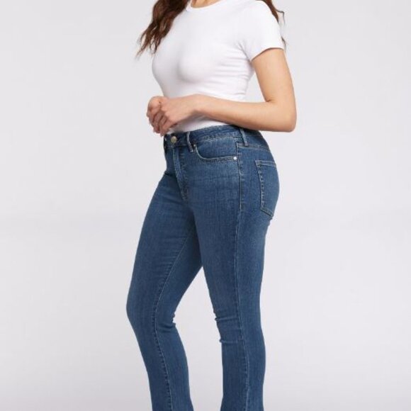 Seven7 THE TRIBECA HIGH RISE STRAIGHT STEP HEM JEAN - Picture 2 of 3